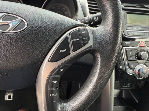 Used 2013 Hyundai Elantra GT image 19