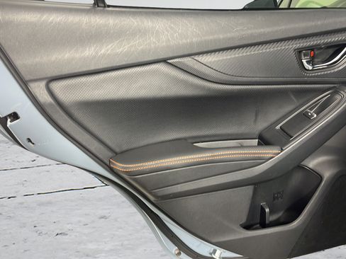 Used 2019 Subaru Crosstrek 2.0i Limited w/ Moonroof Package w/Navigation AWD/4WD image 17