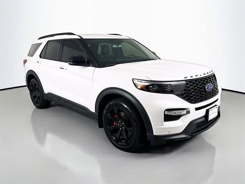 Used 2023 Ford Explorer ST w/ Equipment Group 401A image 7