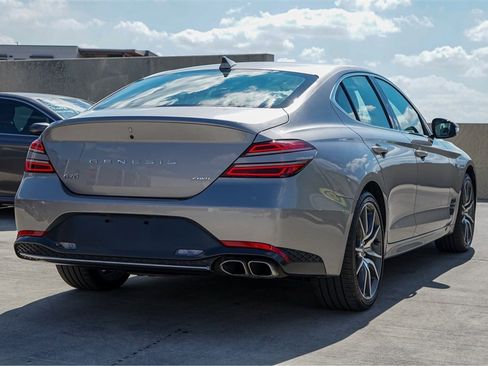 Used 2023 Genesis G70 2.0T image 8