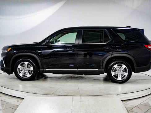 Used 2025 Honda Pilot EX-L image 5
