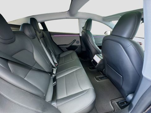Used 2024 Tesla Model 3 Standard Range RWD image 19