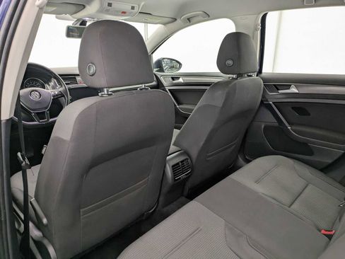 Used 2019 Volkswagen e-Golf SE w/ Driver Assistance Package FWD image 18