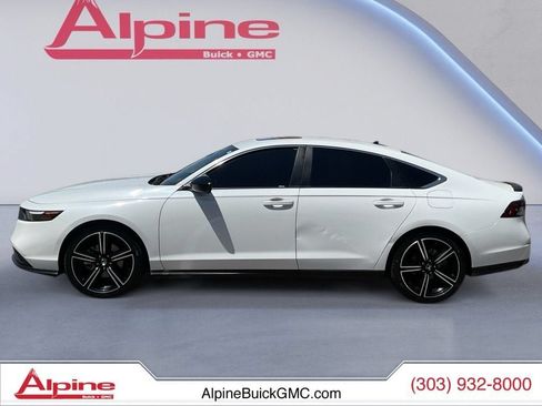 Used 2023 Honda Accord Sport image 2