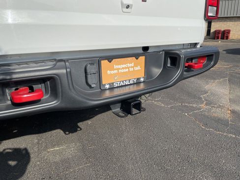 Certified 2022 Jeep Gladiator Rubicon w/ Cold Weather Group image 39