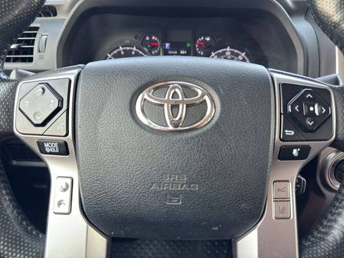 Certified 2023 Toyota 4Runner SR5 Premium w/ Moonroof Package AWD/4WD image 15