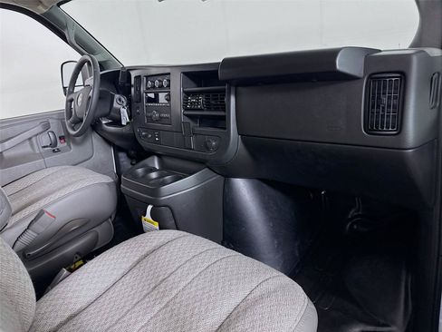 New 2026 Chevrolet Express 2500 w/ Driver Convenience Package RWD image 17