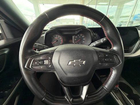 Used 2024 Chevrolet Trax RS w/ Sunroof Package FWD image 20