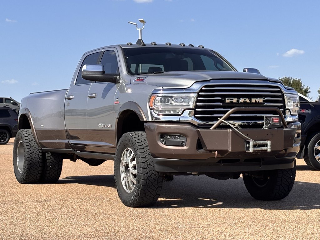 Used 2021 RAM 3500 Limited AWD/4WD image 2