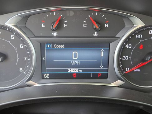 Used 2024 GMC Terrain SLE image 19