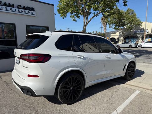 Used 2022 BMW X5 sDrive40i w/ M Sport Package RWD image 7