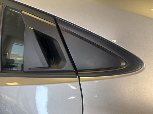 New 2025 Toyota Prius Plug-In Hybrid image 22