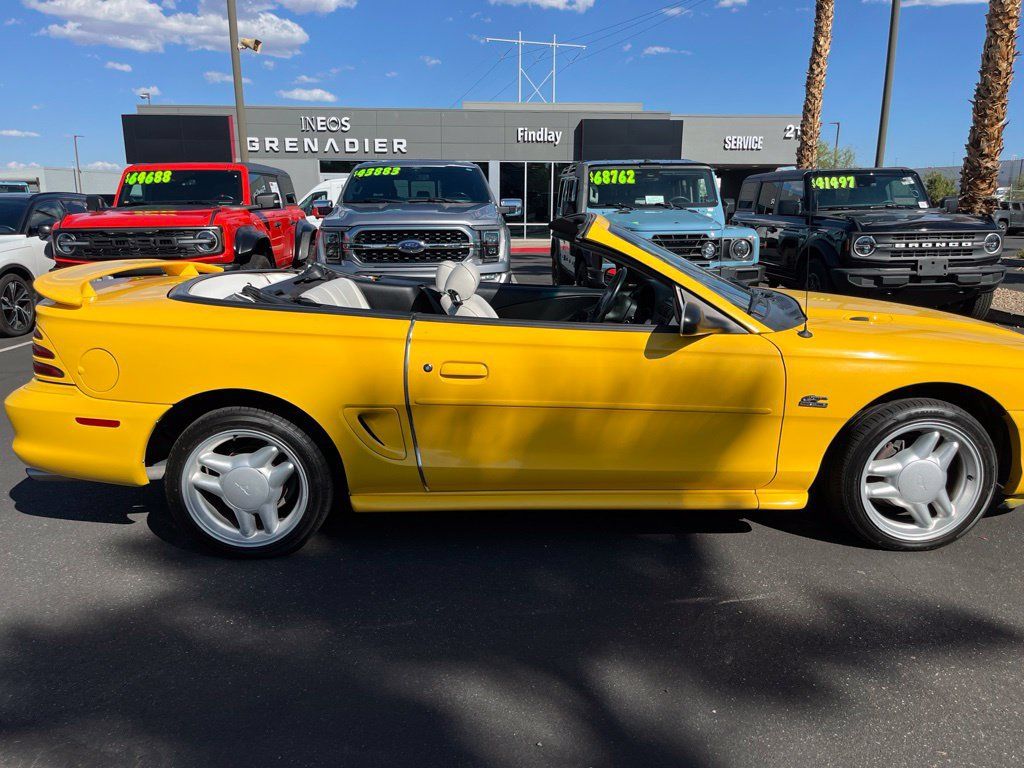 Used 1994 Ford Mustang GT RWD image 24