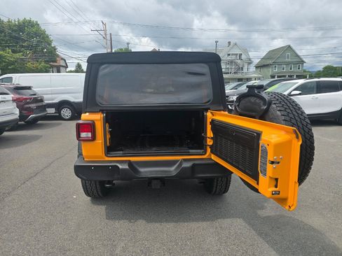 Used 2021 Jeep Wrangler Unlimited Sport AWD/4WD image 18