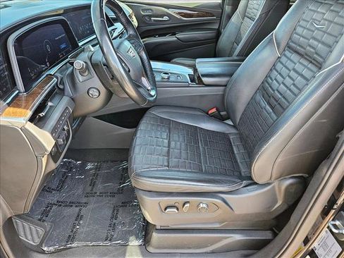Used 2021 Cadillac Escalade ESV Premium Luxury Platinum image 14