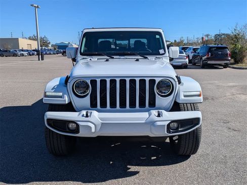 Used 2023 Jeep Gladiator Overland image 8