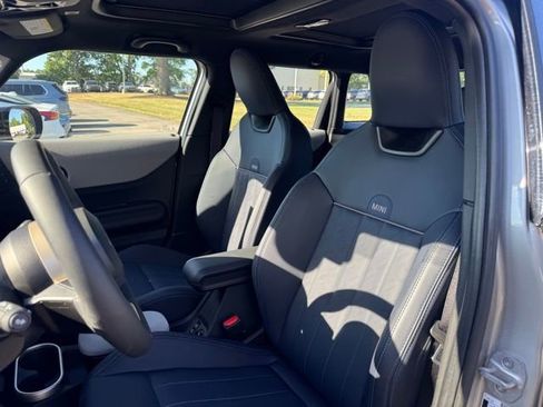 Certified 2025 MINI Cooper S image 9