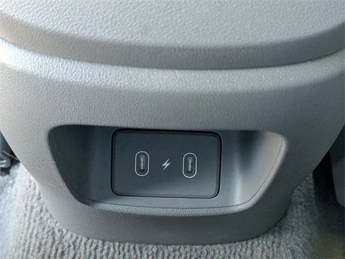 Used 2024 Hyundai Elantra SEL image 13