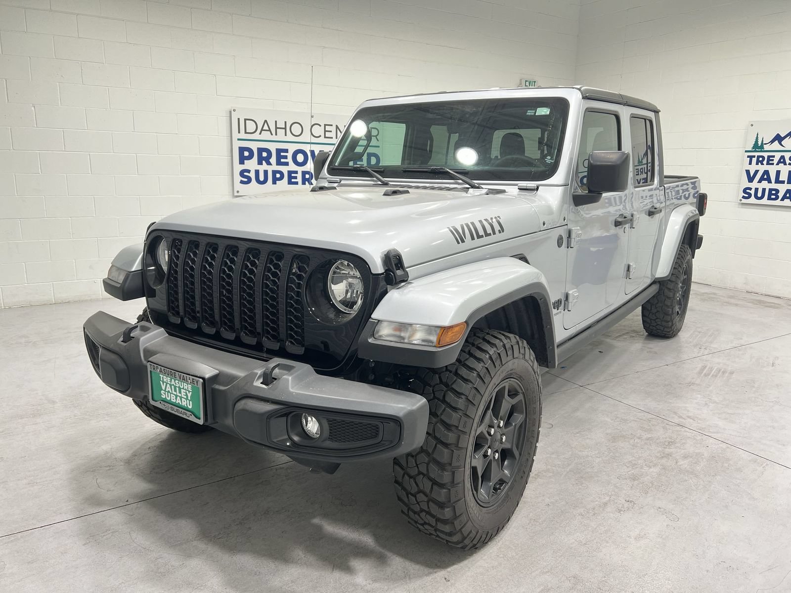 Used 2023 Jeep Gladiator Sport AWD/4WD image 4