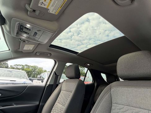 Used 2020 Chevrolet Equinox LT FWD image 11