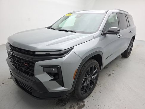 Used 2026 Chevrolet Traverse RS AWD/4WD image 6