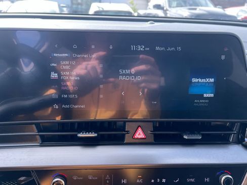 Certified 2025 Kia Sportage EX FWD image 16