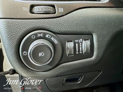 Used 2019 Jeep Cherokee Trailhawk w/ Trailer Tow Group image 25