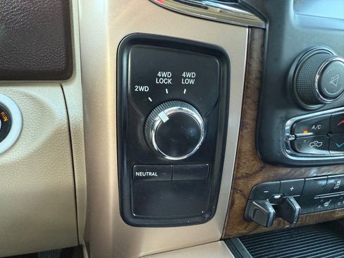 Used 2013 RAM 2500 Longhorn image 34