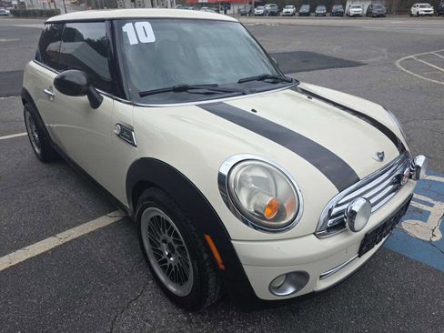 Used 2010 MINI Cooper Hardtop image 7
