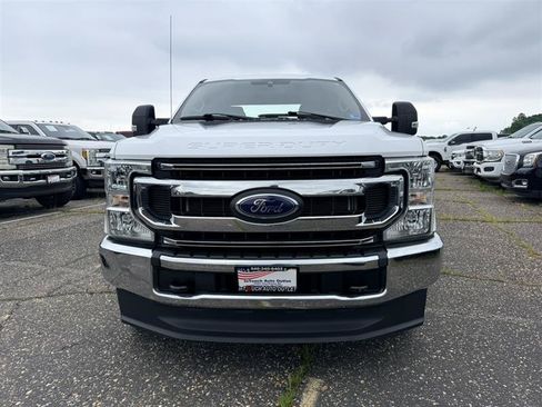 Used 2021 Ford F250 XLT AWD/4WD image 2