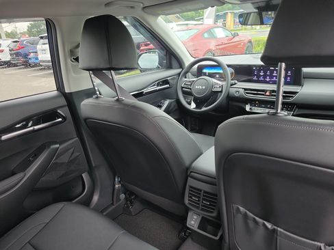 Certified 2026 Kia Seltos EX w/ EX Sunroof Package FWD image 11