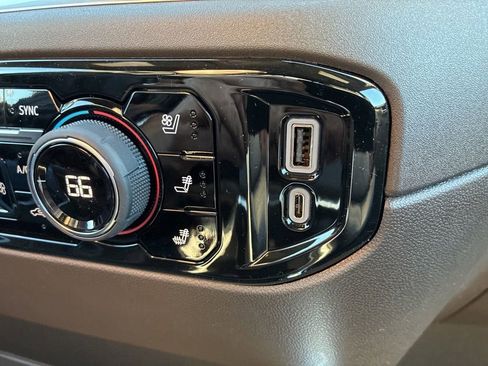 New 2026 Chevrolet Silverado 1500 LTZ w/ LTZ Premium Package image 19