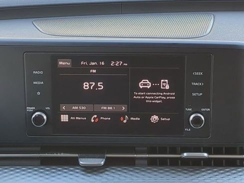 Used 2024 Kia Carnival LX image 20