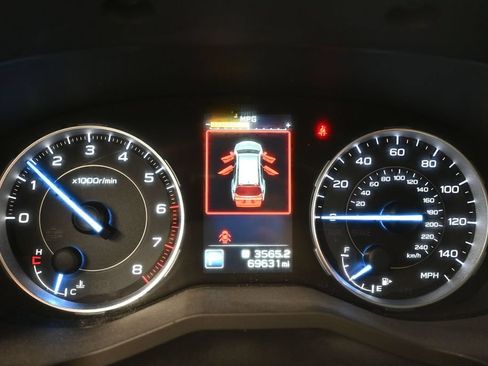 Used 2022 Subaru Ascent Limited AWD/4WD image 29