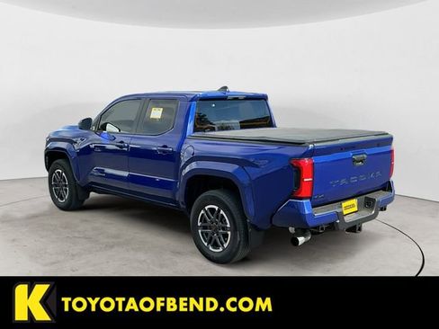 Used 2024 Toyota Tacoma TRD Sport image 3