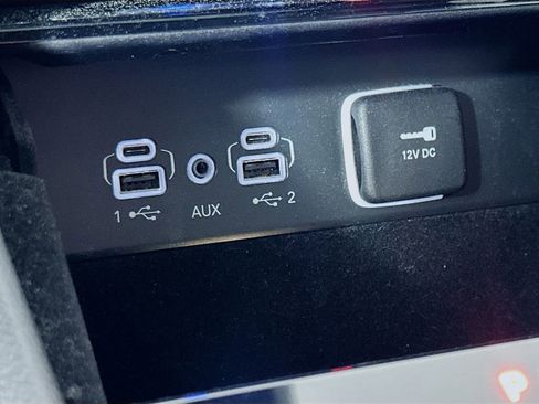 Used 2022 Jeep Grand Cherokee Overland image 27