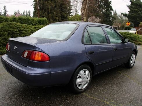 Used 2000 Toyota Corolla VE image 3
