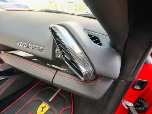 Used 2018 Ferrari 488 GTB image 84