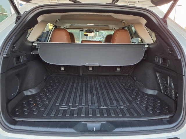 Certified 2024 Subaru Outback Touring XT AWD/4WD image 9