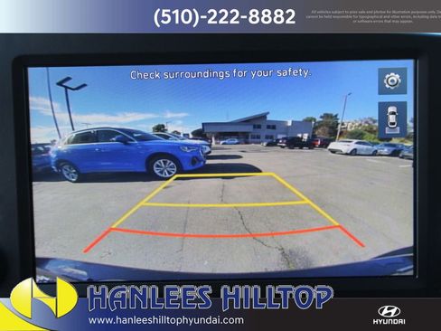 Used 2023 Hyundai Elantra Blue image 24