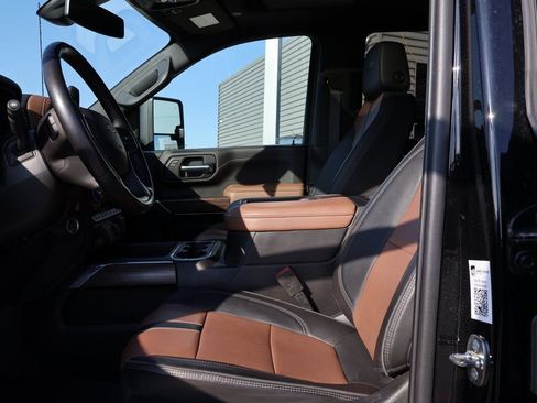 Used 2022 Chevrolet Silverado 3500 High Country w/ Safety Package II image 22