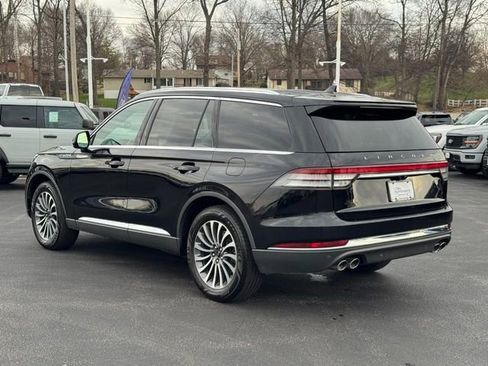Used 2020 Lincoln Aviator Reserve w/ Elements Package Plus image 6