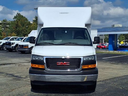 New 2025 GMC Savana 3500 w/ Power Convenience Package image 6