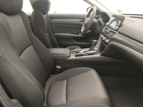 Used 2018 Honda Accord LX image 21