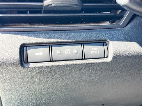 Used 2022 Nissan Altima 2.5 SR image 10