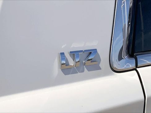 Used 2015 Chevrolet Tahoe LTZ image 10