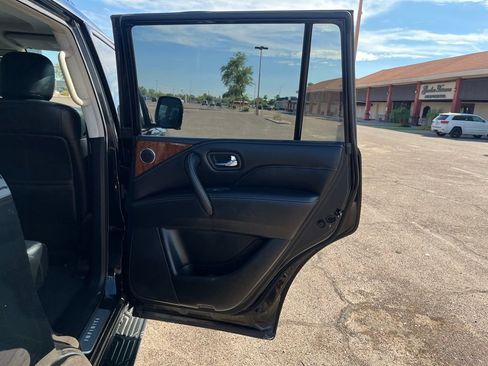Used 2019 INFINITI QX80 Luxe w/ Proassist Package image 18