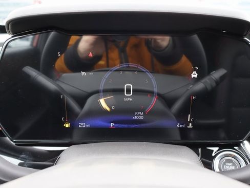 New 2026 Chevrolet Trax RS w/ Sunroof Package image 32