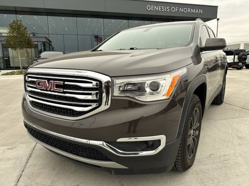 Used 2019 GMC Acadia SLT image 1