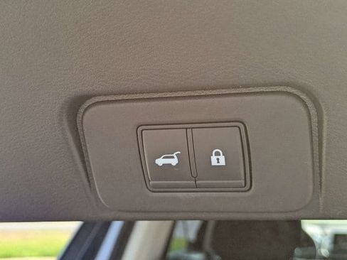 Used 2021 Nissan Rogue SL FWD image 14